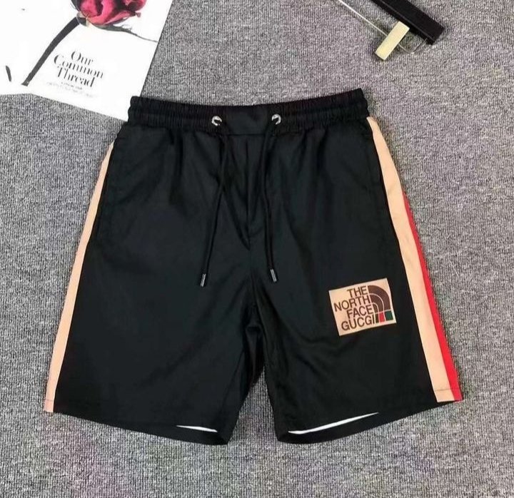 Bermuda cheap moletom gucci